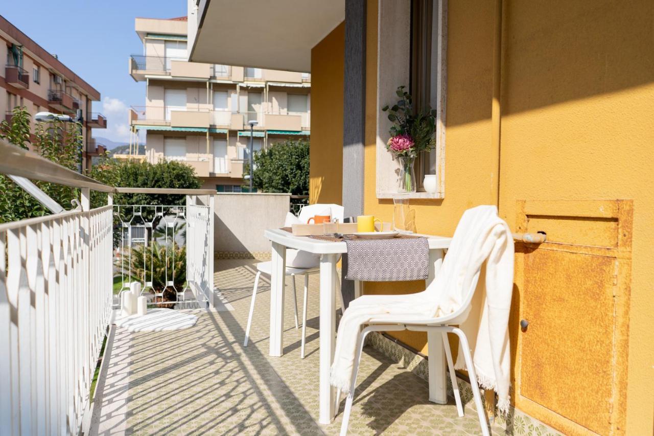 شقة Pietra Ligure Downtown Convenience -Free Parking المظهر الخارجي الصورة